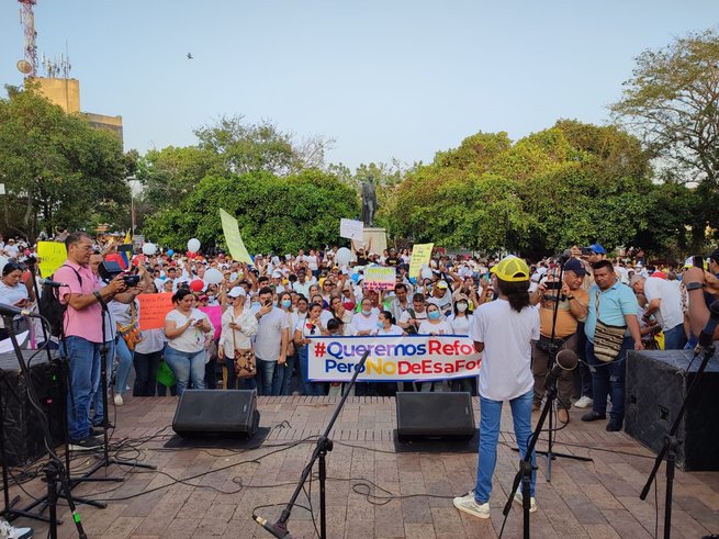 Pacientes y usuarios en Sucre rechazan la reforma a la salud