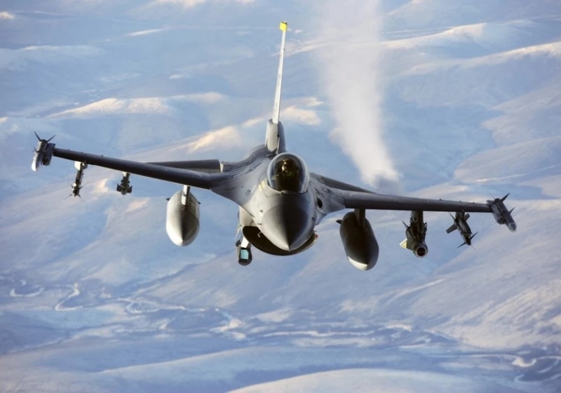 Gobierno reactiva compra de aviones de combate para la Fuerza Aérea
