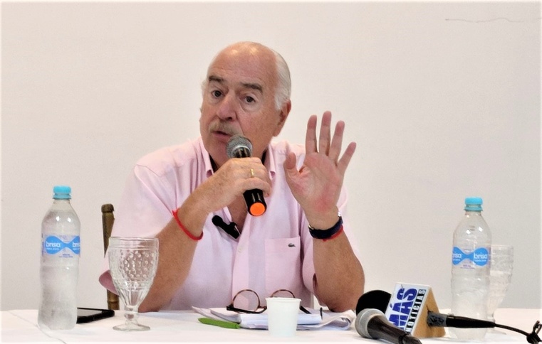 Pastrana presentó en Sucre su nueva fuerza política