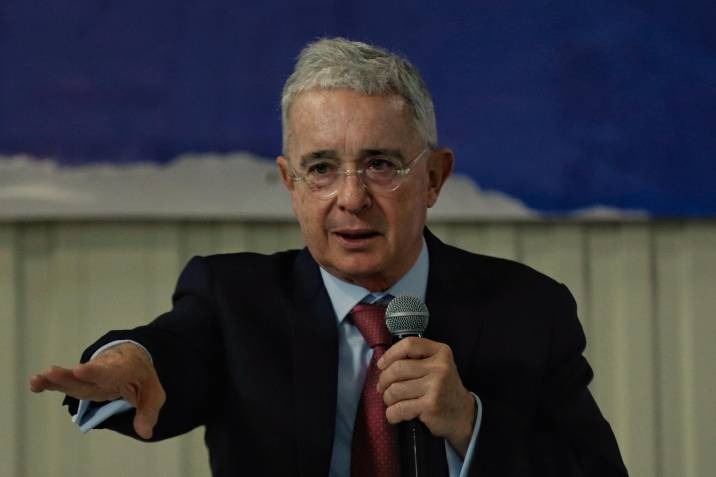 Uribe manifestó su apoyo a Federico Gutiérrez en las elecciones regionales