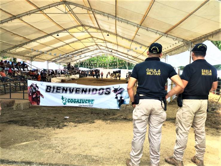 El Gaula de la Armada acompañó a los ganaderos