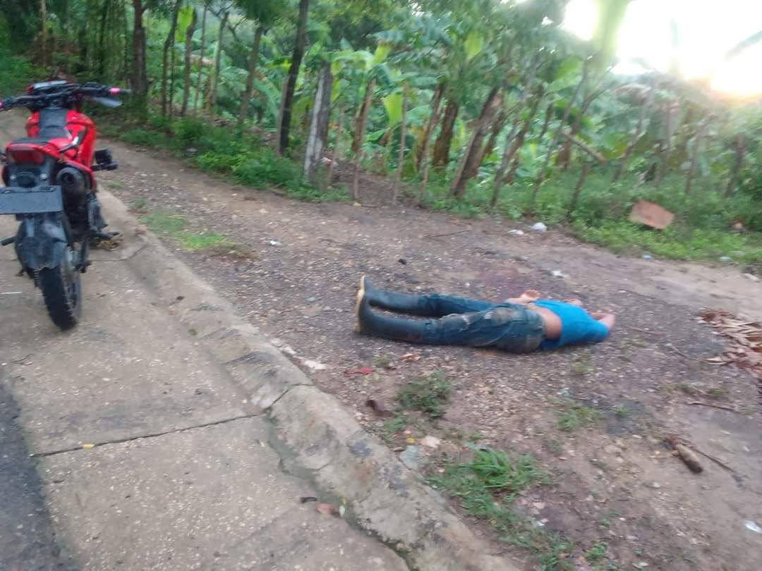 Hallan cuerpo sin vida en Moñitos
