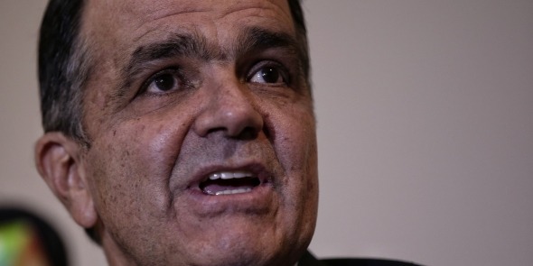 Fiscalía imputará cargos contra Óscar Iván Zuluaga y su hijo el 10 de julio