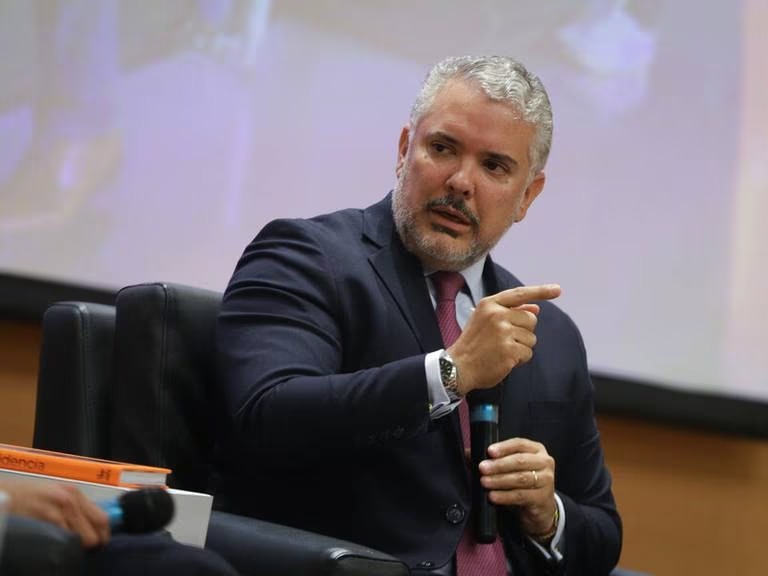 Centro Democrático rectificaría comunicado sobre Zuluaga ante reclamo de Duque