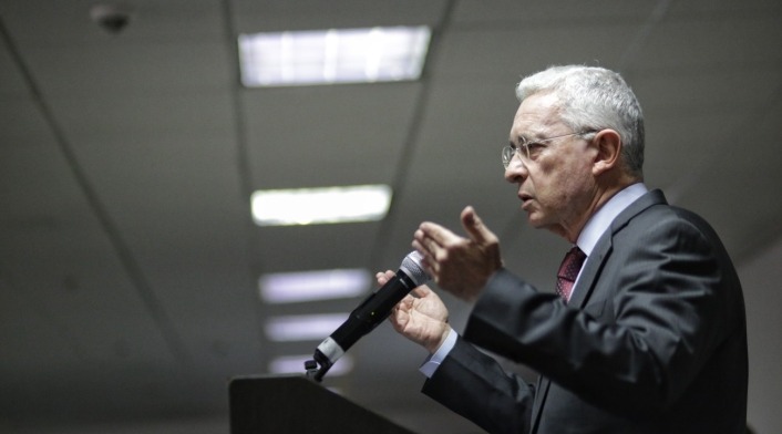 Uribe propone consulta popular para reafirmar límites con Nicaragua