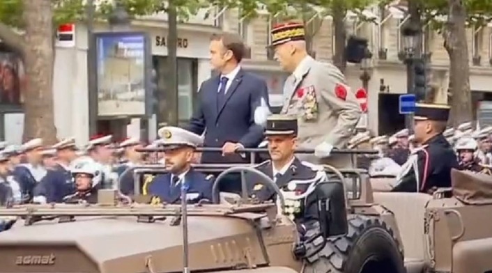 Macron fue abucheado en el desfile del 14 de julio