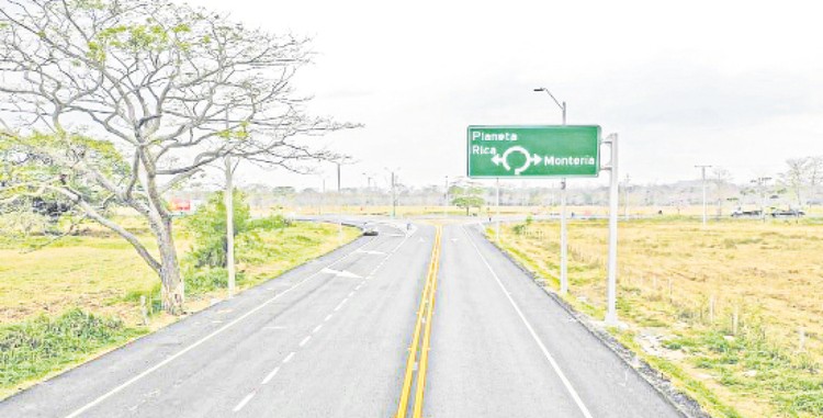 Se lo agarraron fuera de base