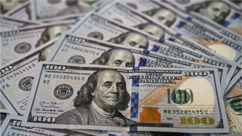 Dólar en tendencia a la baja con precio en $3.975