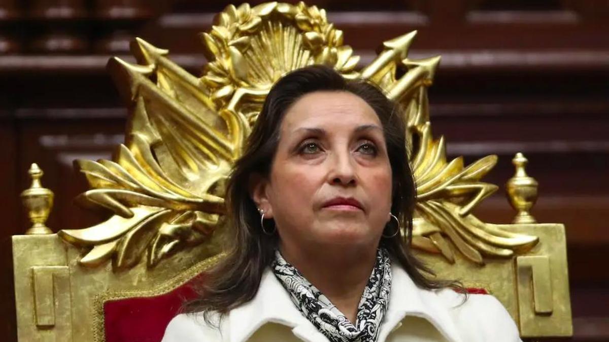 Dina Boluarte y el “gigante de Perú”