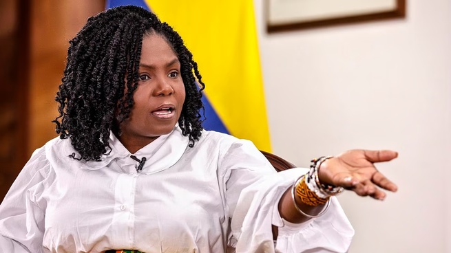 Francia Márquez responde a polémica del helicóptero