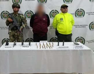 Cae en Montería un hombre con cuatro armas de fuego