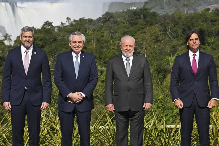 Con polémica Lula asume en el Mercosur