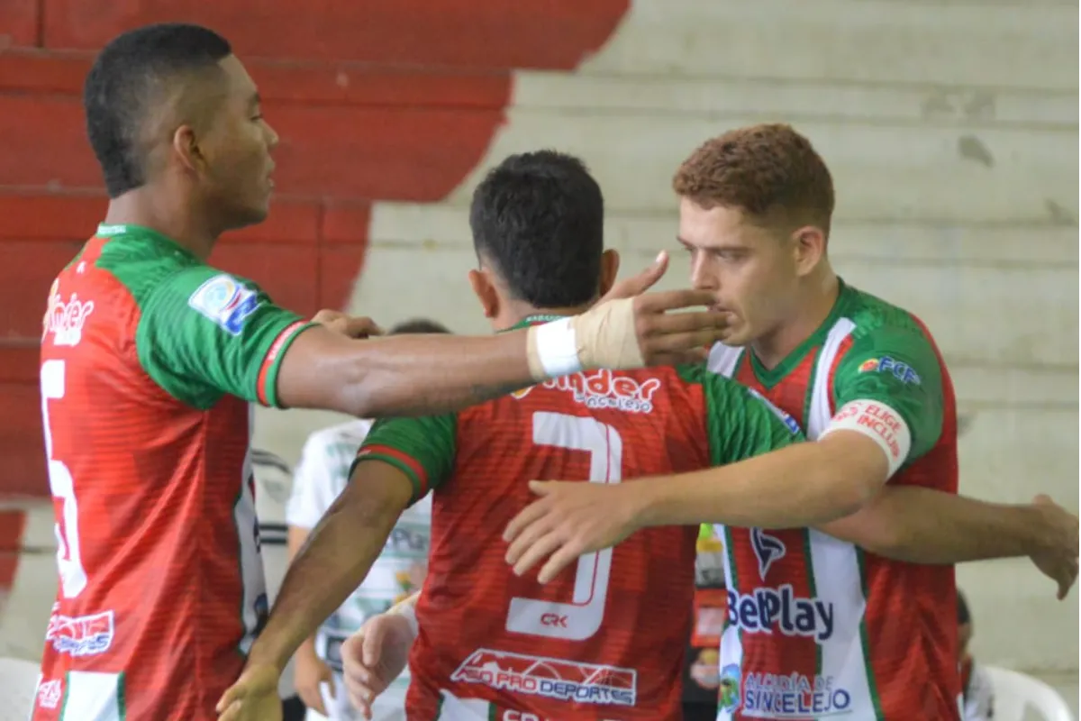 Sabaneros inició con victoria la defensa del título