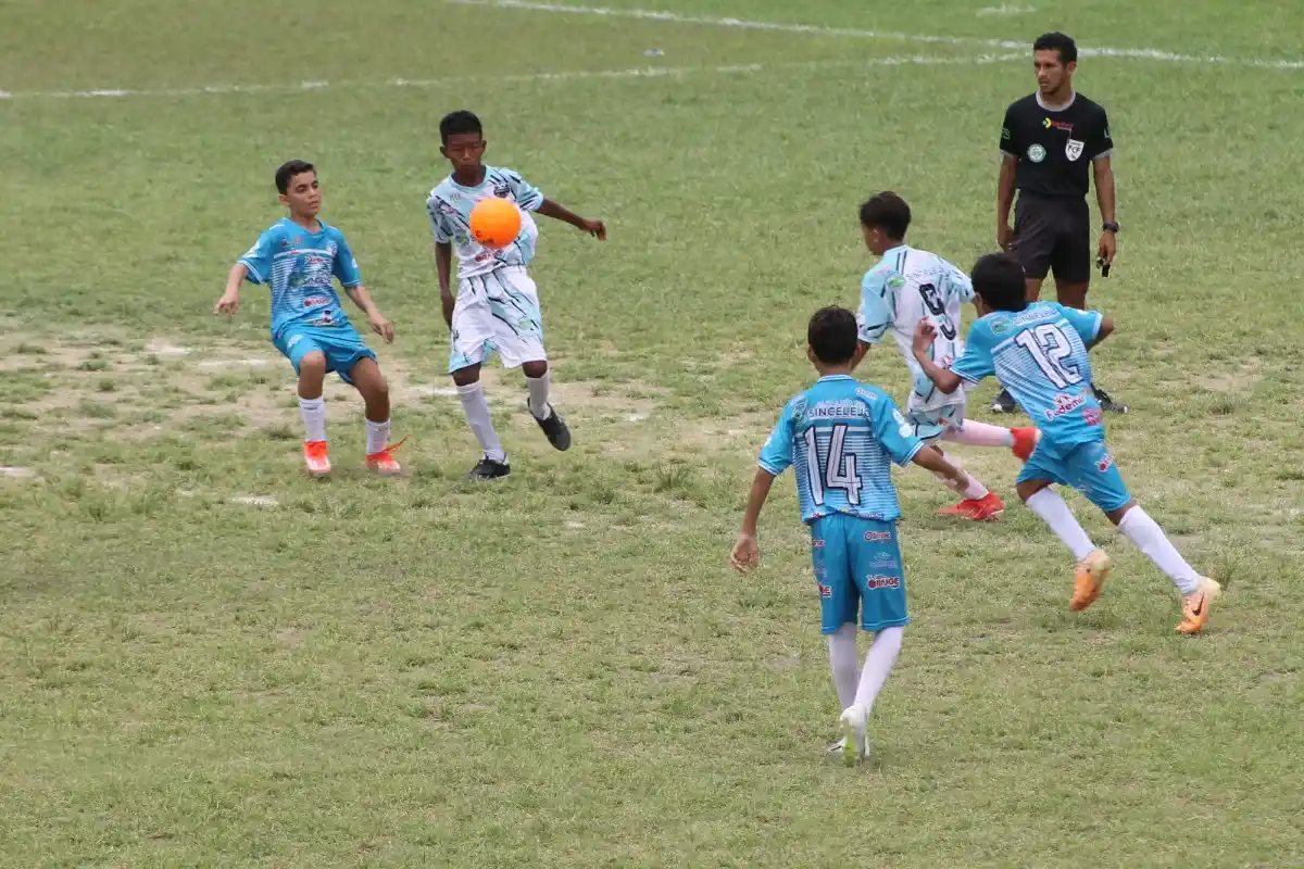 Hoy comienza el Baby Fútbol Sucre