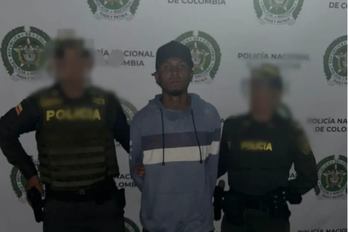 Habría intentado matar a una mujer