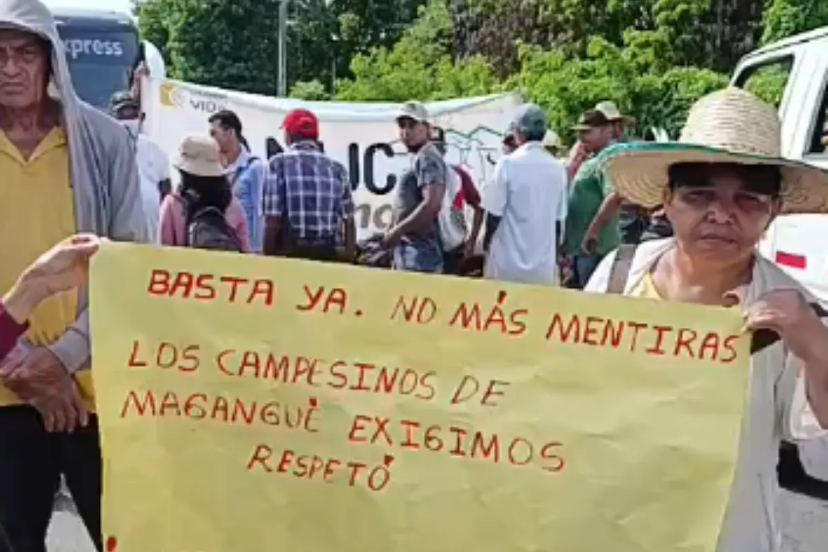 Múltiples cierres viales en Bolívar por ausencia de la ANT en los diálogos con los campesinos