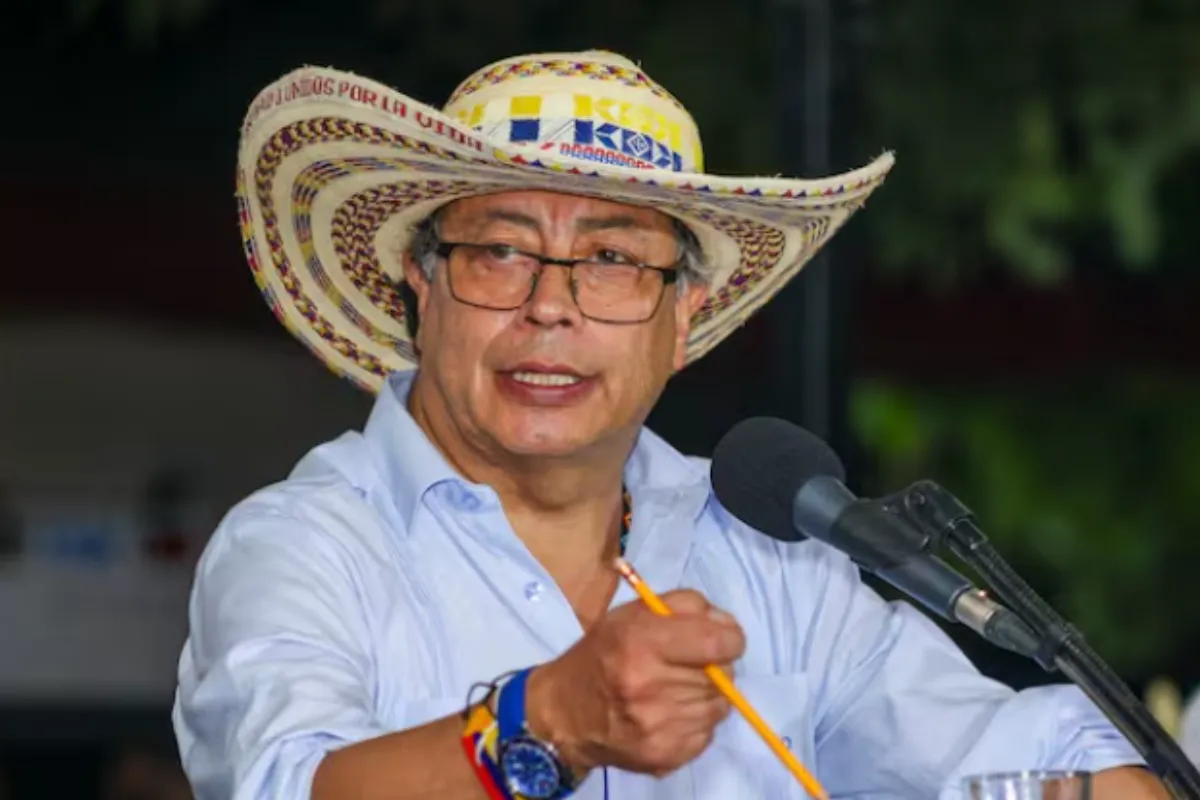 “El terrible Presidente de Colombia se desespera”: The Economist