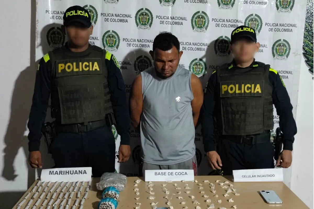 Intentó agredir con un machete a los policías