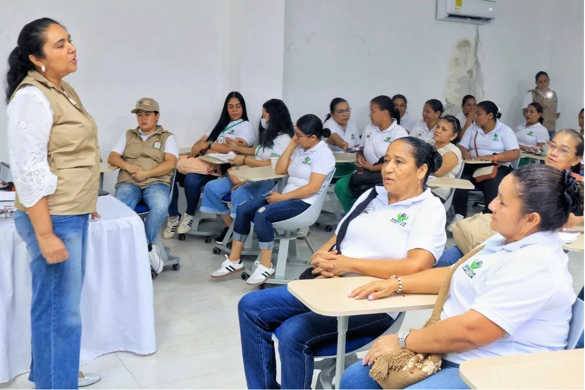 Madres comunitarias en Ovejas reciben capacitación