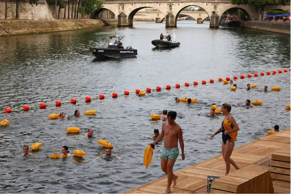 El Río Sena vuelve a estar abierto al público