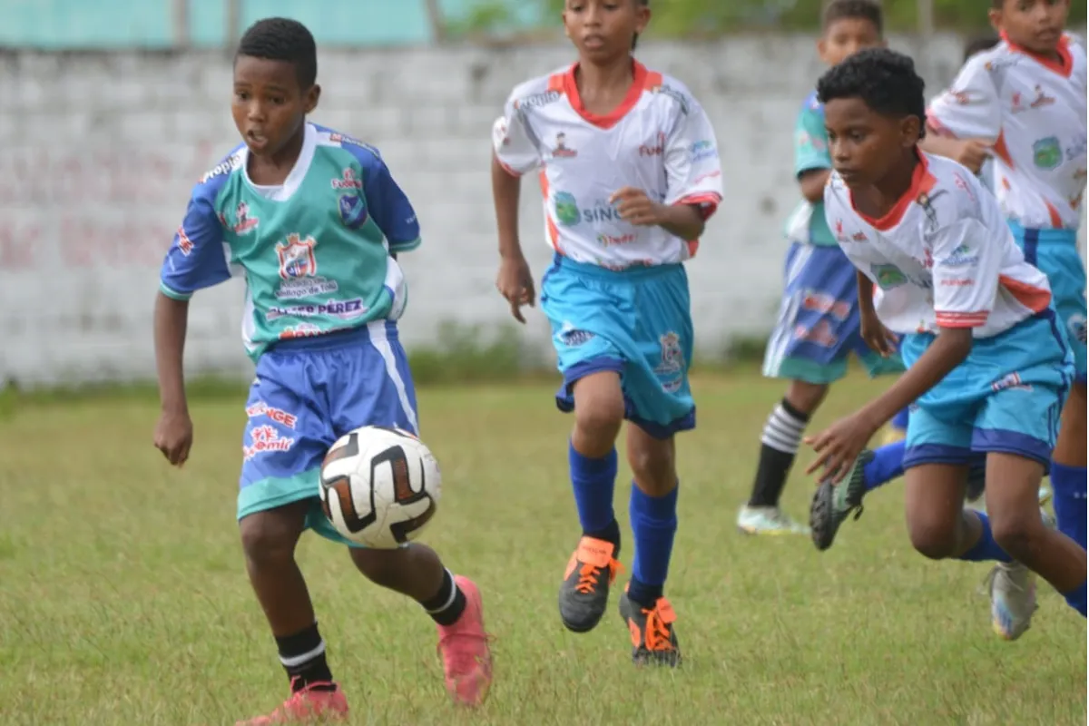 Varones de Cristo y Talento F. C. definen el título y la clasificación