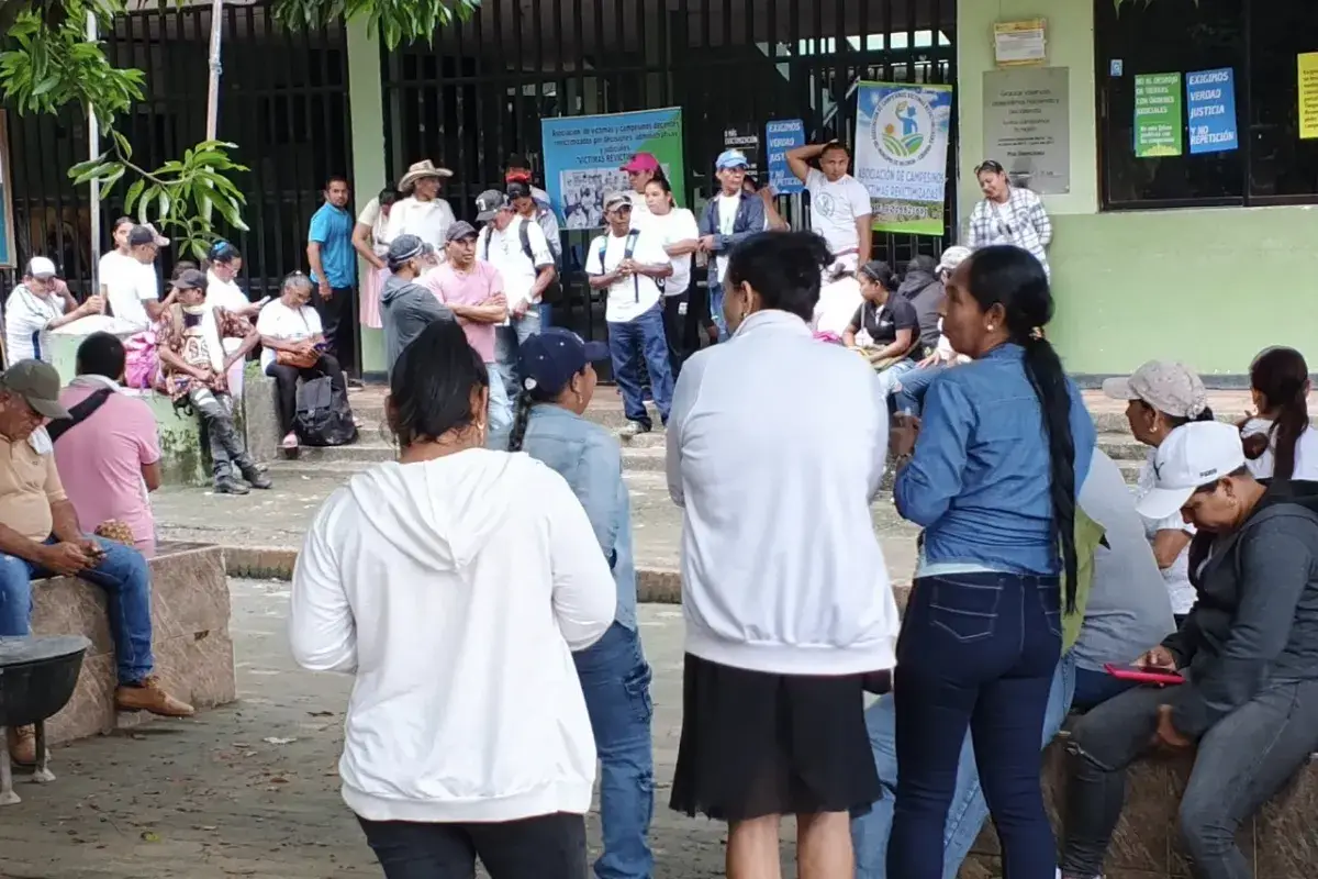 Campesinos se toman la Alcaldía de Valencia para evitar desalojo en zona rural