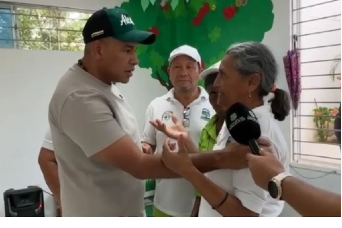 Alcalde Yahir Acuña les dio un parte de tranquilidad a los adultos mayores