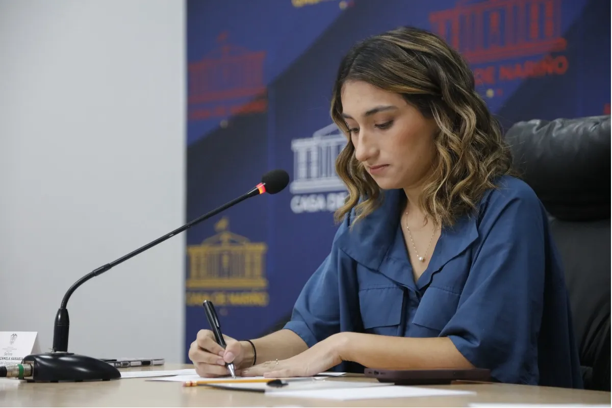 Laura Sarabia se defiende: “Cada decisión que se tomó respondió a instrucciones del presidente”