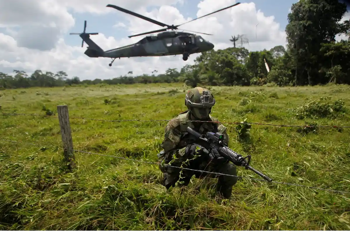 Cada 16 horas hay enfrentamientos entre grupos armados y Ejército