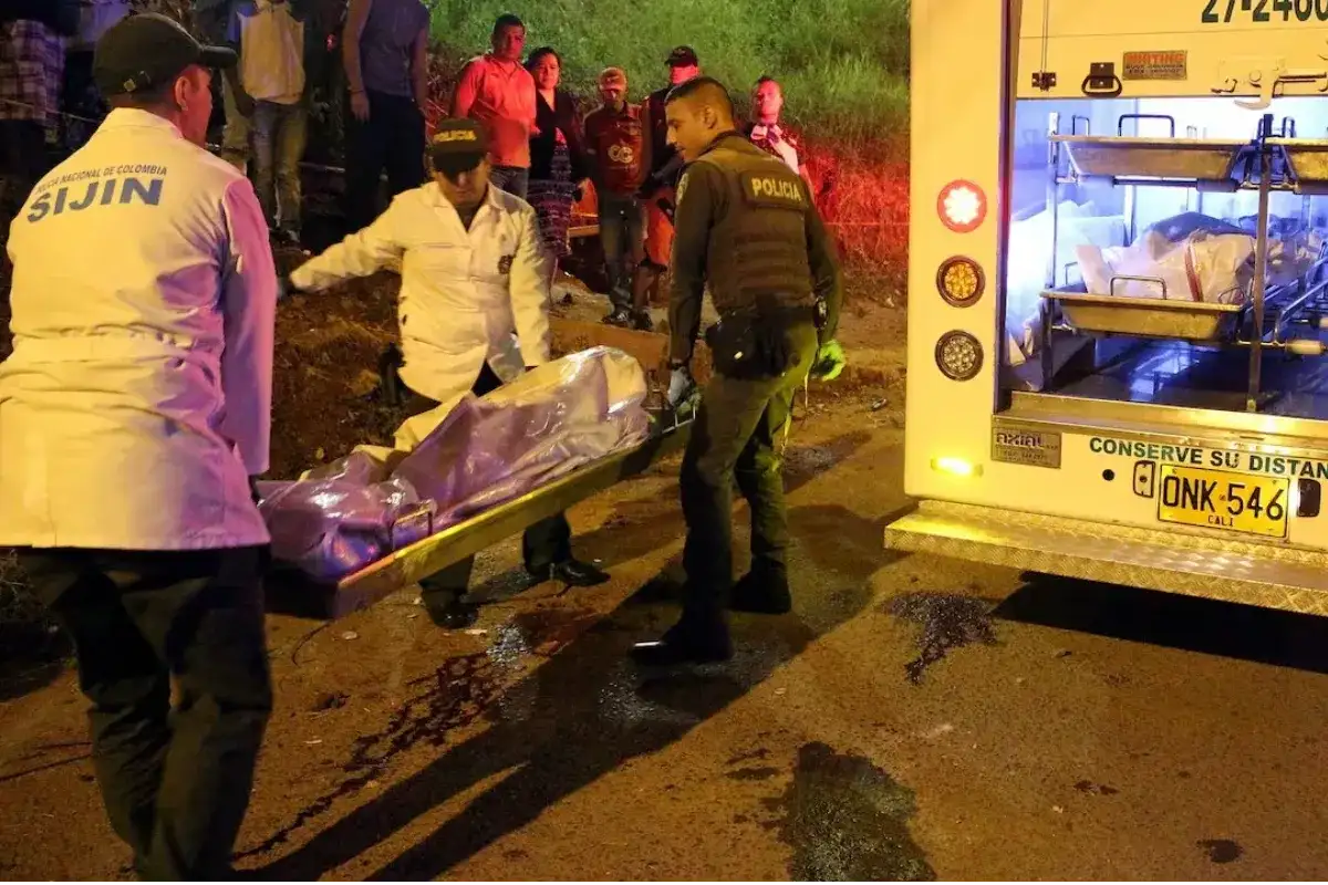 Entraron a un hotel y le quitaron la vida a tres personas