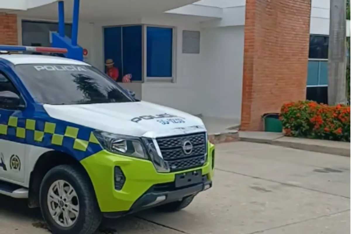 Médico fue apuñalado por un falso paciente