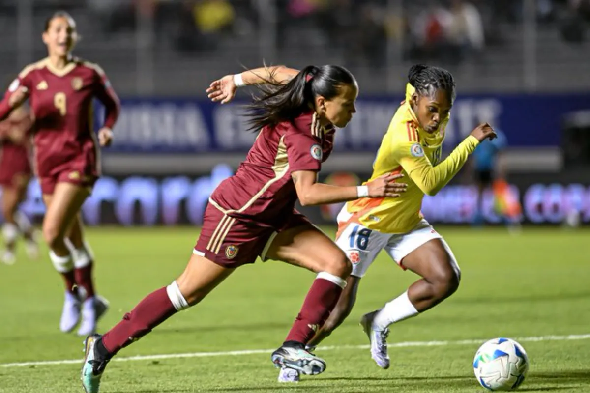 Colombia debutó con un empate luchado