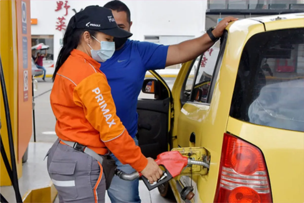 Gasolineras evalúan autoservicio por reforma laboral