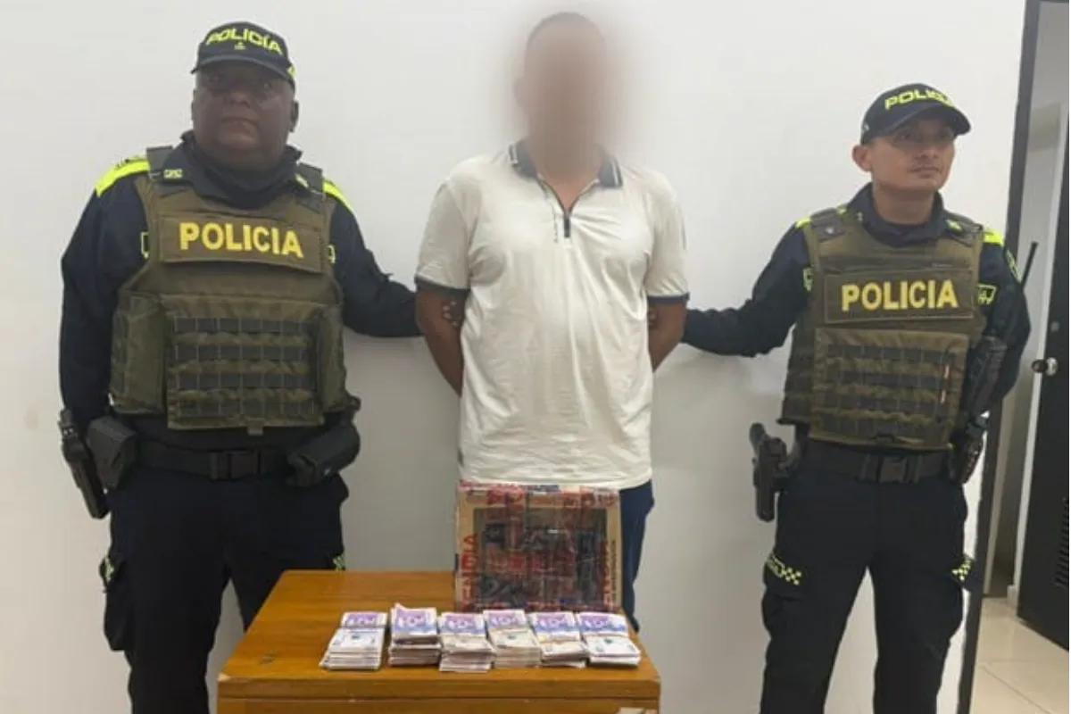 Llevaba un arma y 29 'palos'