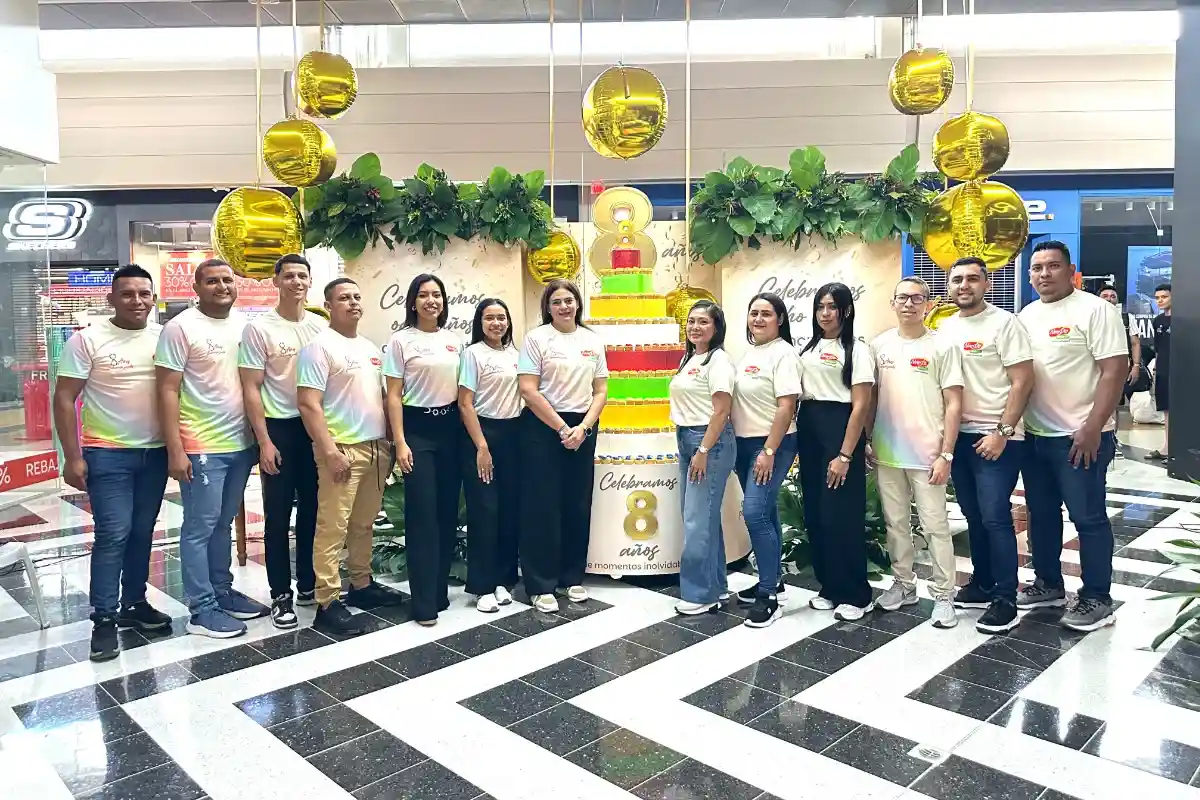 Centro Comercial Nuestro, 8 años soñando juntos