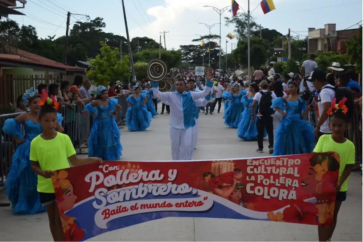 Sincé vibró con el colorido cierre del Encuentro de la Pollera Colorá
