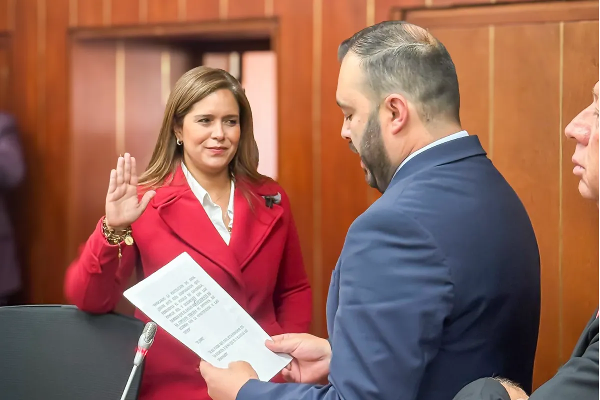 Asume vicepresidencia de la Comisión Tercera del Senado