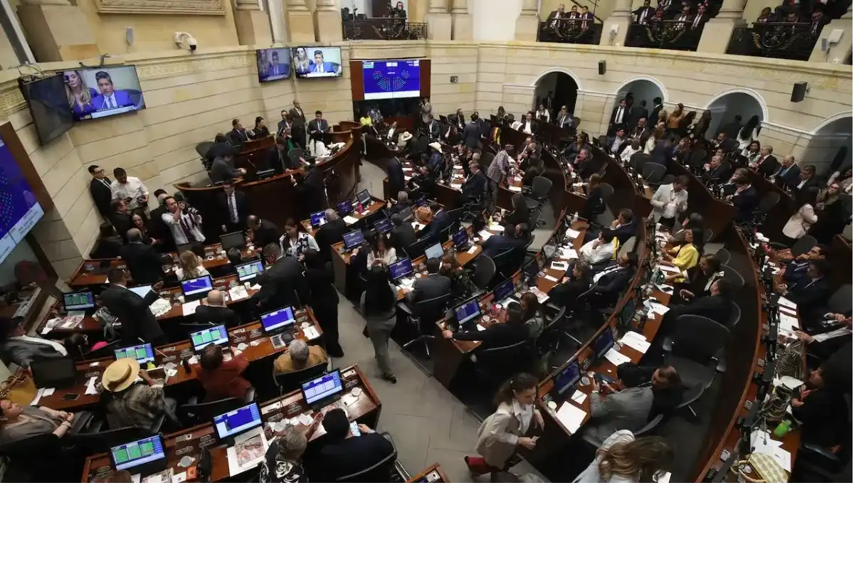 Los ex Farc hablaron del fallo contra Uribe
