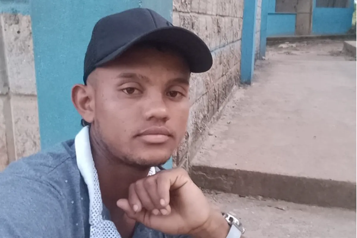 Chocó su vida contra un bus de servicio público