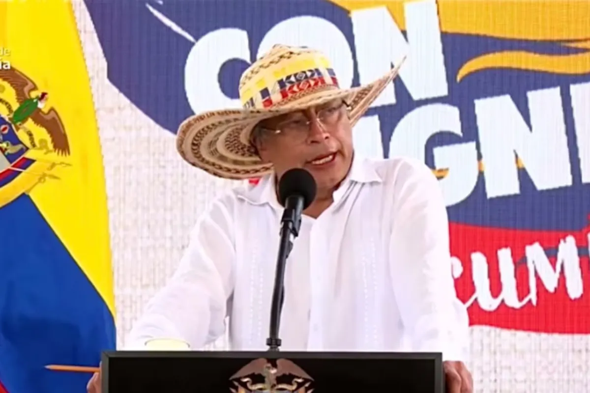 Petro anunció que iniciaron conversaciones de paz con el 'Clan del Golfo' por fuera de Colombia