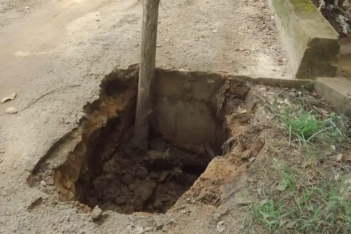 Peligro vial en zona rural de Pueblo Nuevo
