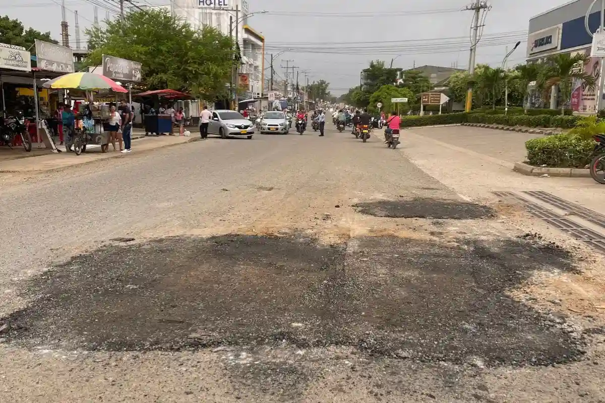 Invías 'ni raja ni presta el hacha' con obras en Lorica