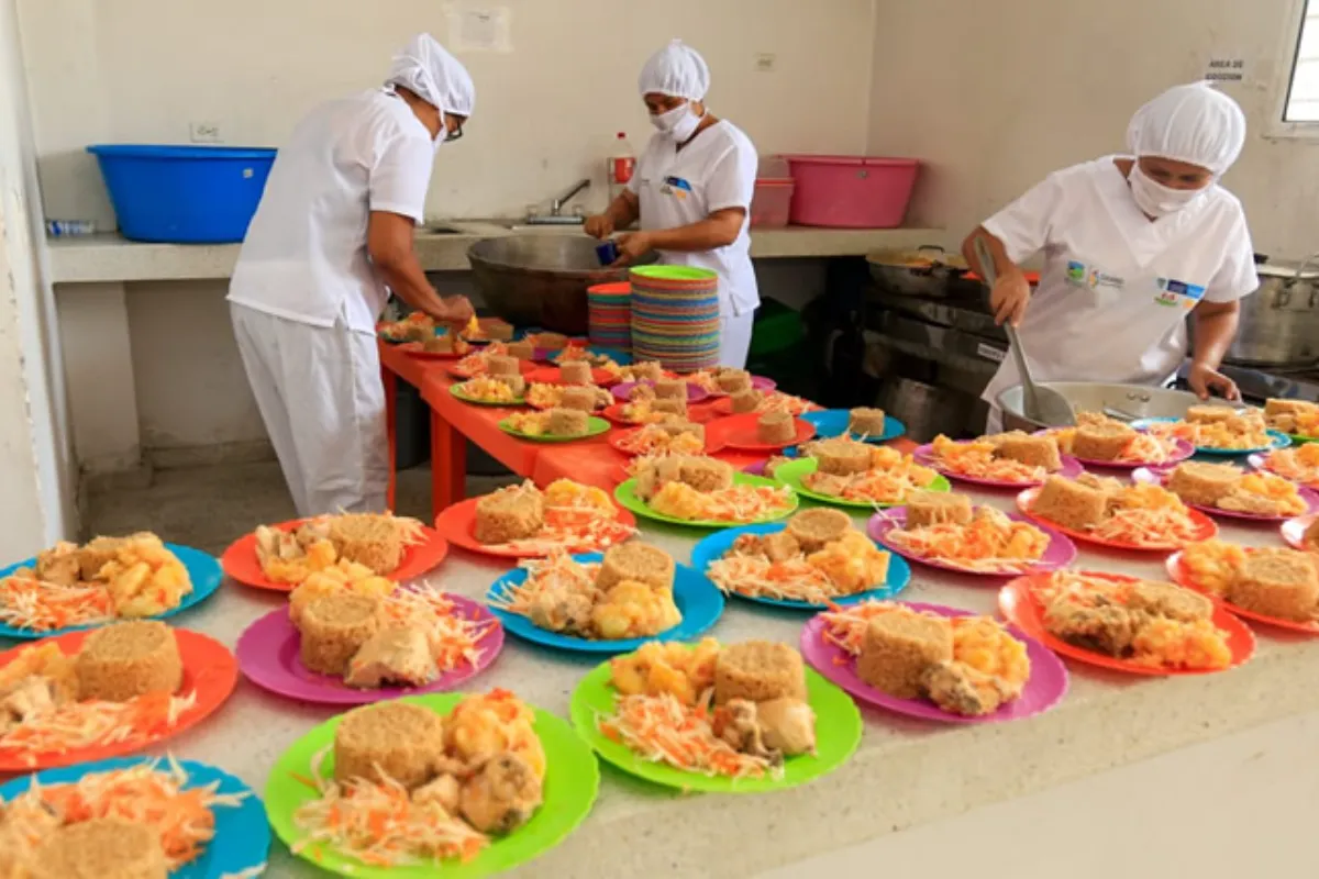 Garantizan alimentación escolar para estudiantes hasta fin de año