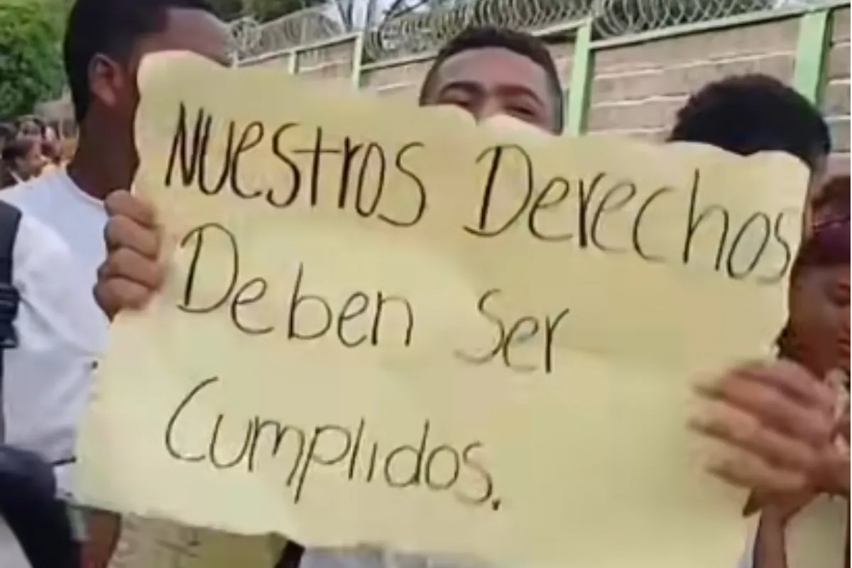 En San Antero alumnos piden mejoras en sede educativa