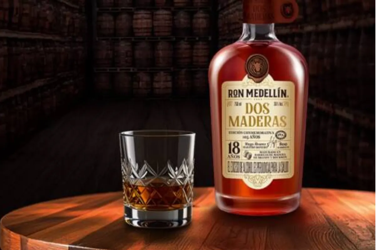 Ron Medellín Dos Maderas
