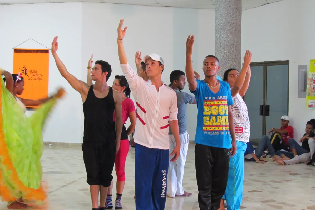 Adansar lleva 31 años promoviendo y conservando la danza en Sucre