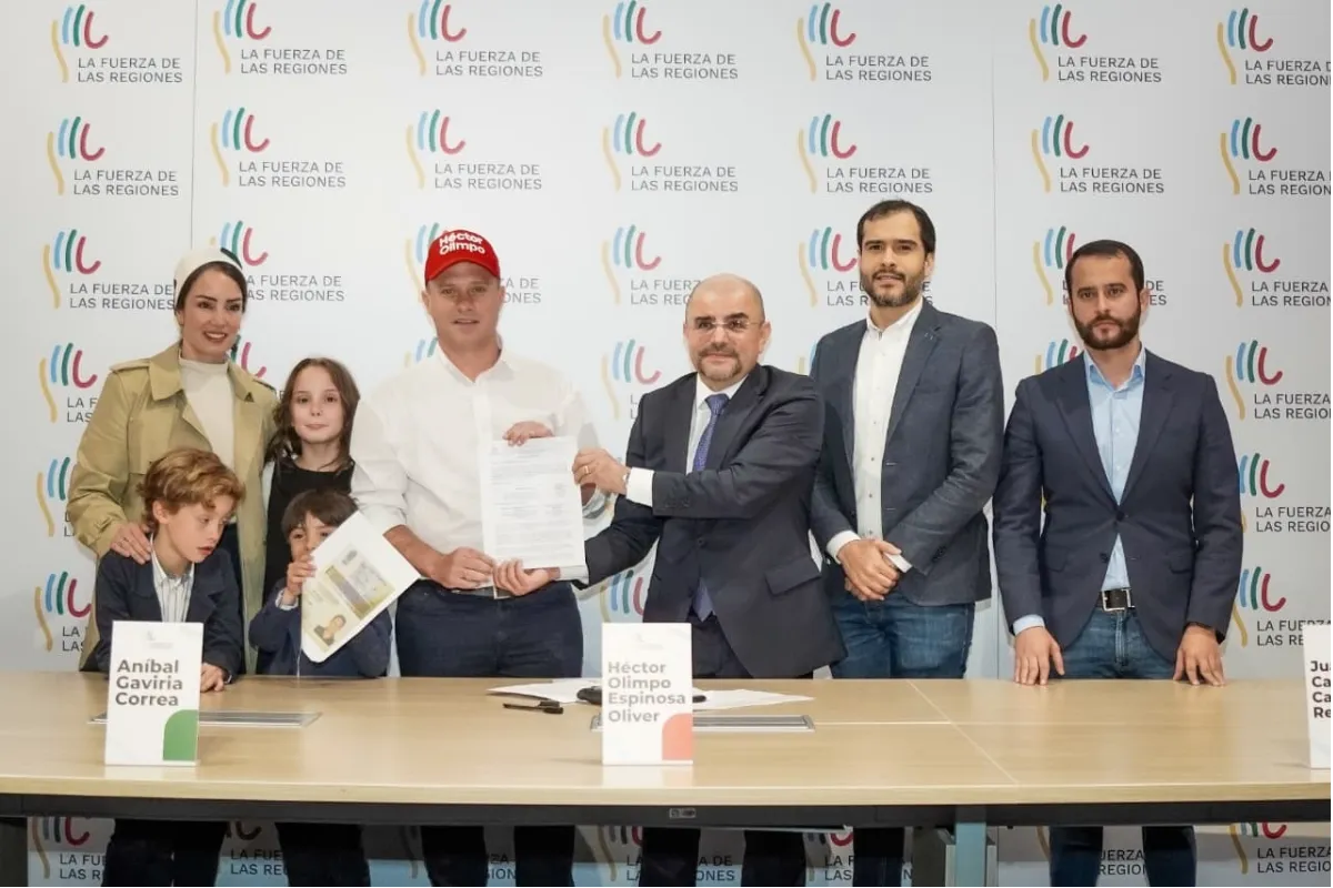 Héctor Olimpo, primer sucreño que le apunta a la presidencia