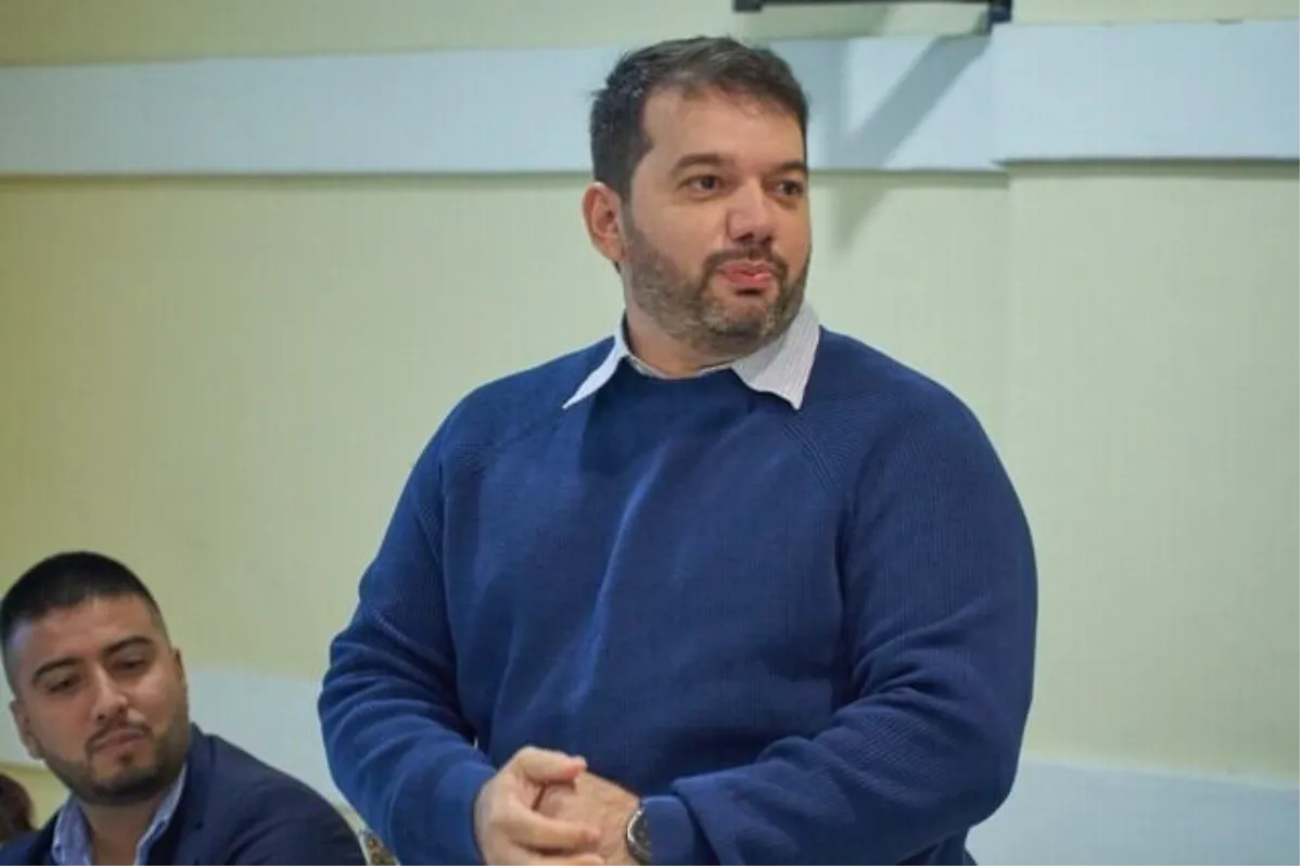 Chagüi cada vez más enredado