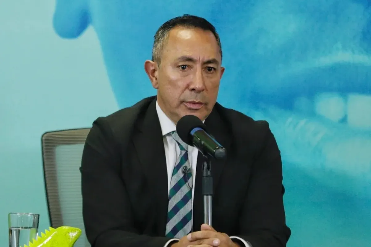 Ricardo Roa, en la cuerda floja: CNE le impondría multa de $4 mil millones