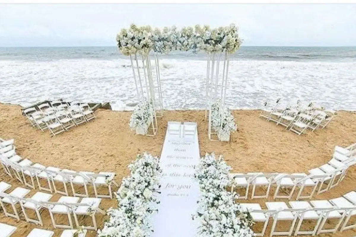 Romanticismo a la orilla del mar